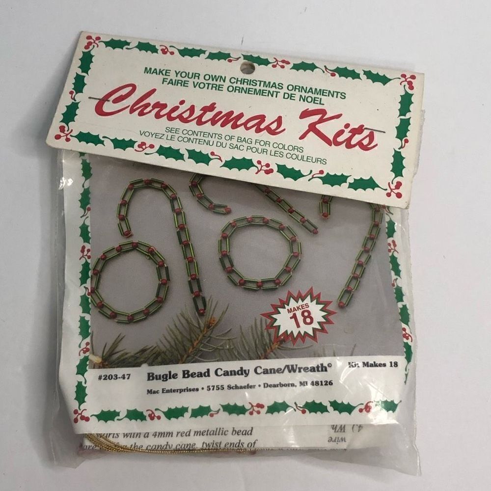 vintage merri mac christmas kit bugle bead candy cane/ wreath makes 18 red green
